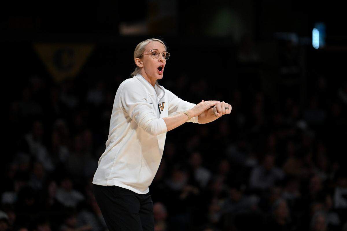 Head coach Shea Ralph of the Vanderbilt Commodores yells a play on the sideline against the Auburn Tigers in the second half at Vanderbilt University Memorial Gymnasium on Jan. 17, 2026 in Nashville, Tennessee.