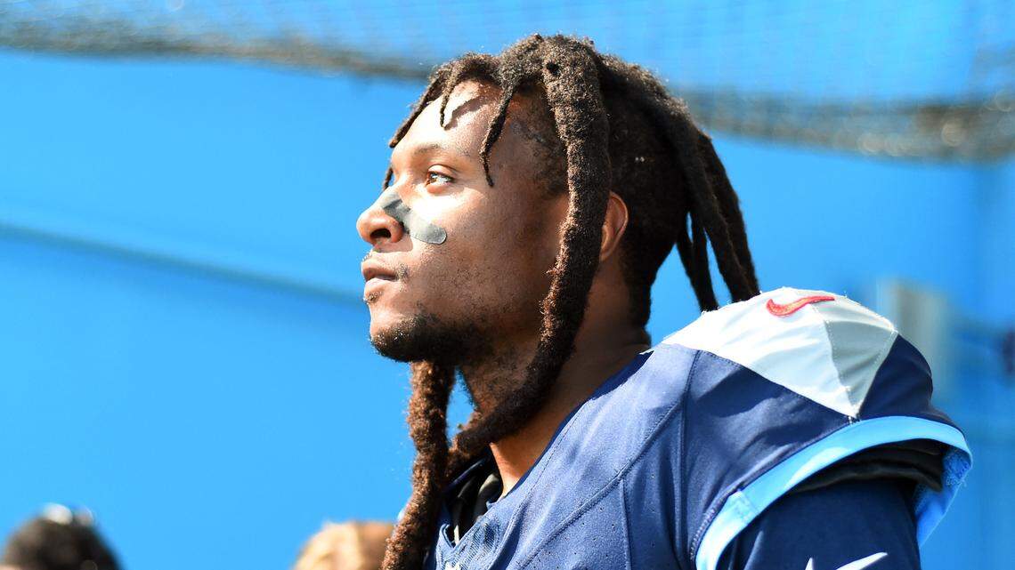 Oct 1, 2023; Nashville, Tennessee, USA; Tennessee Titans wide receiver DeAndre Hopkins (10) waits to take the field before the game against the Cincinnati Bengals at Nissan Stadium.