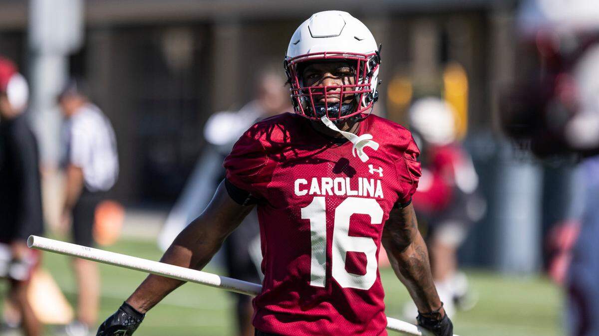 Corey Rucker runs drills during the Gamecocks first day of practice on Friday, August 5, 2022.