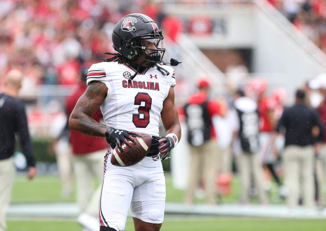 South Carolina wide receiver Antwane Wells Jr. (3) warms up before the Gamecocks’ game at Sanford Stadium in Athens on Saturday, September 16, 2023.
