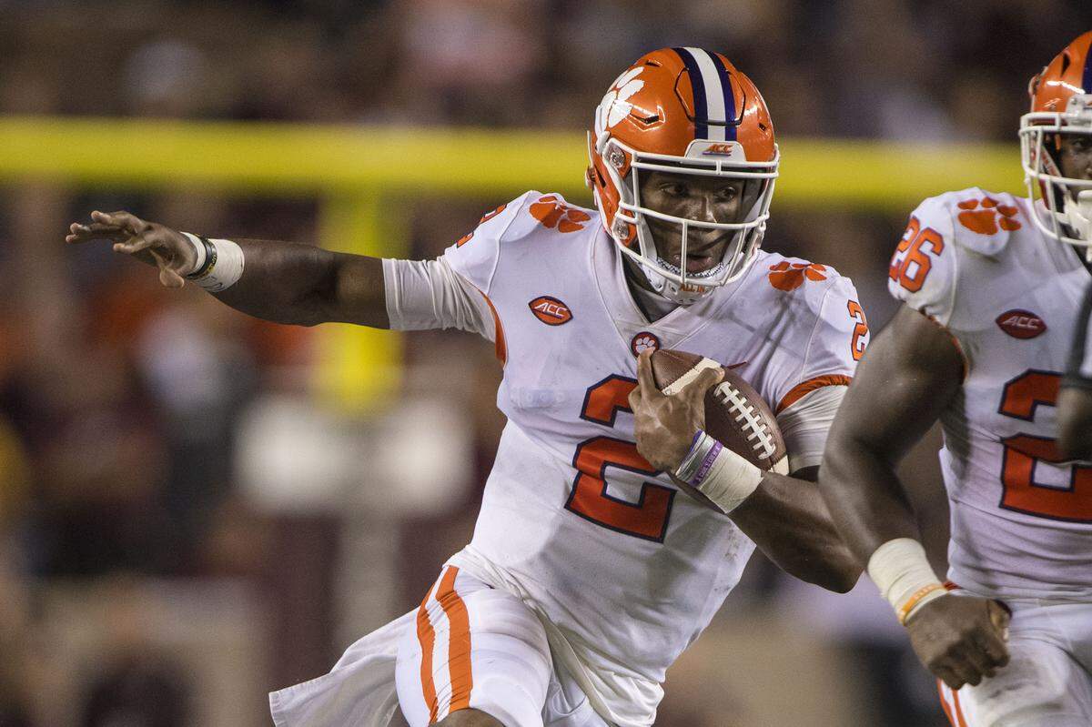 Former Clemson quarterback Kelly Bryant is set to visit Arkansas this weekend.