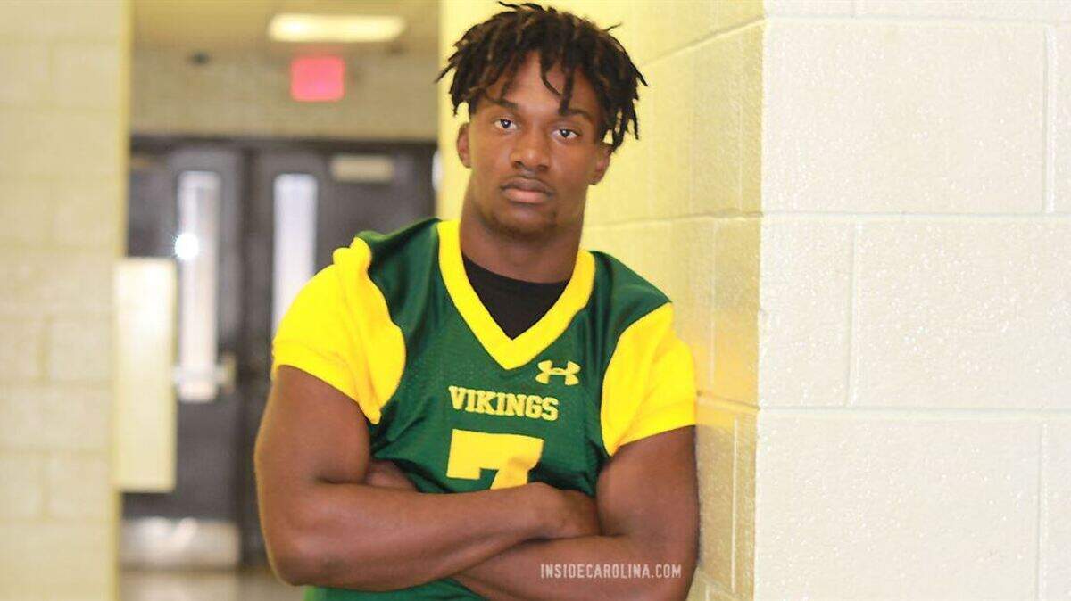 DEREK BOYKINS