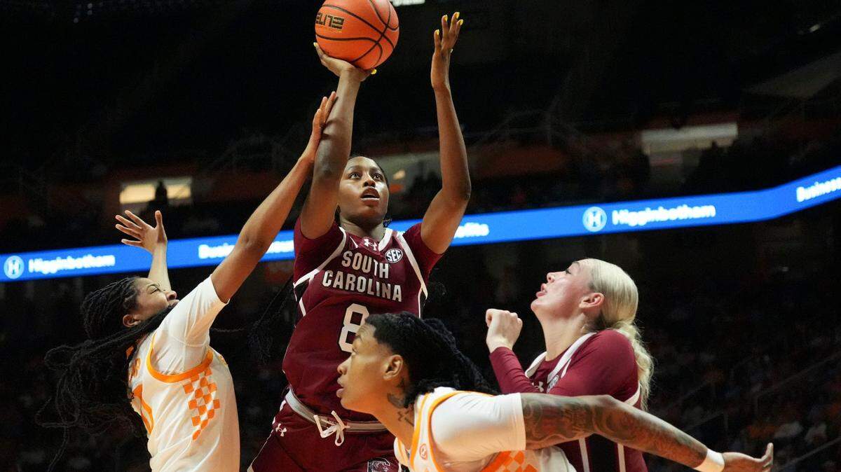 South Carolina’s Joyce Edwards (8) tries to score while guarded by Tennessee’s Jewel Spear (0) during an NCAA college basketball game on Monday, Jan. 27, 2025, in Knoxville, Tenn.