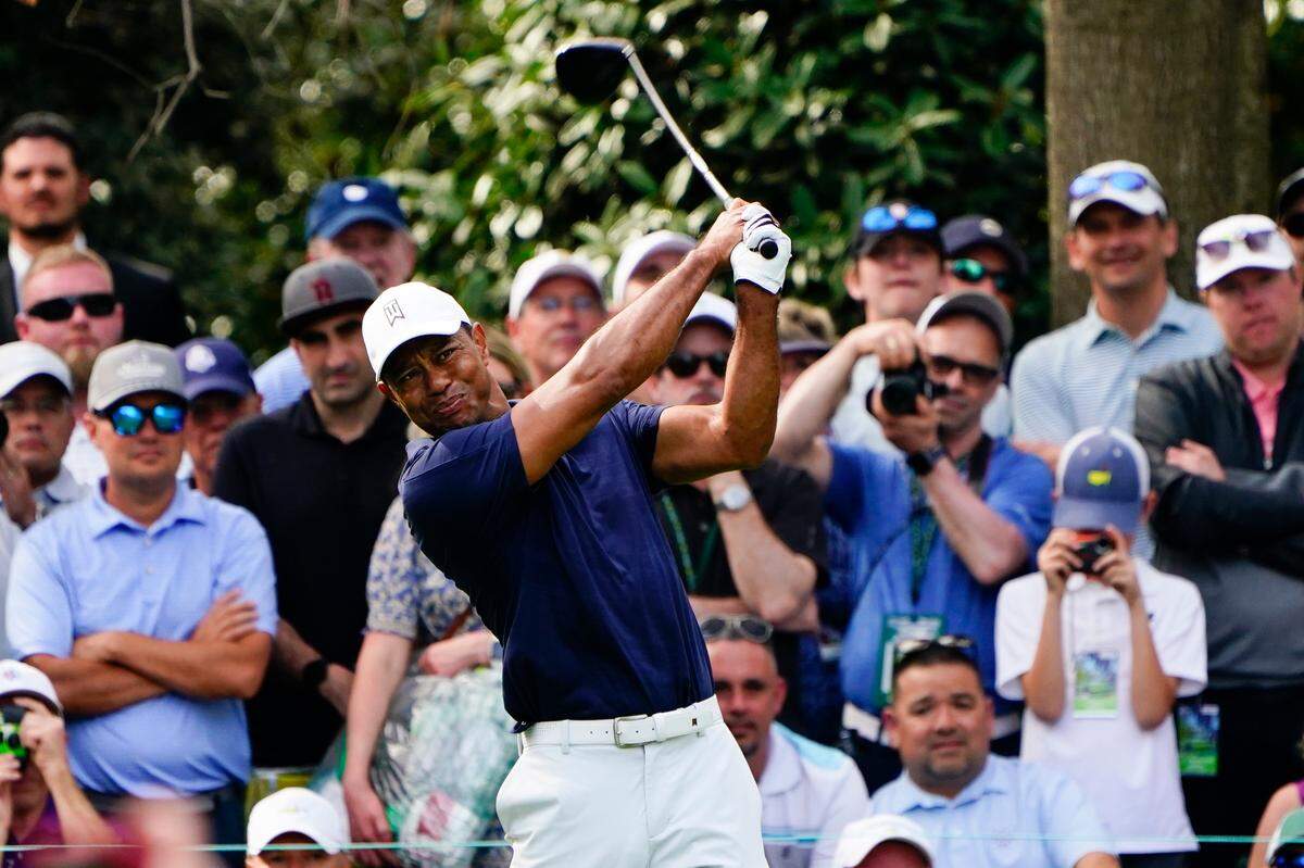 Tiger Woods tees off on the seventh hole during a practice round for the Masters golf tournament on Monday, April 4, 2022, in Augusta, Ga. (AP Photo/Matt Slocum)