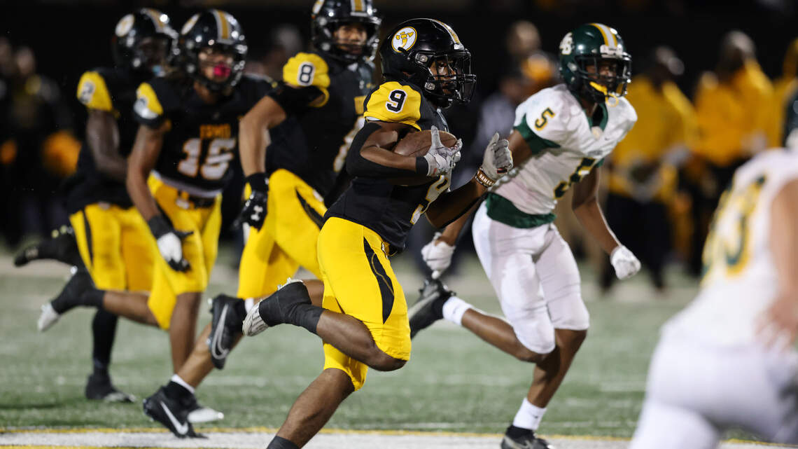 Friday’s SC high school football playoff scores, and next week’s game schedule