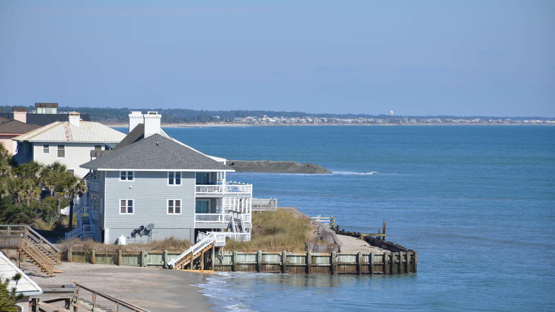 Wealthy SC landowners fight to protect beach houses from rising seas