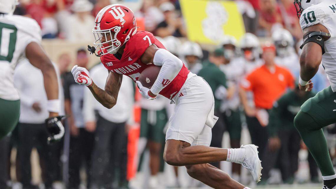 Indiana WR E.J. Williams Jr. (7) is one of a handful of Clemson football transfers who are finding success for ranked teams in 2025