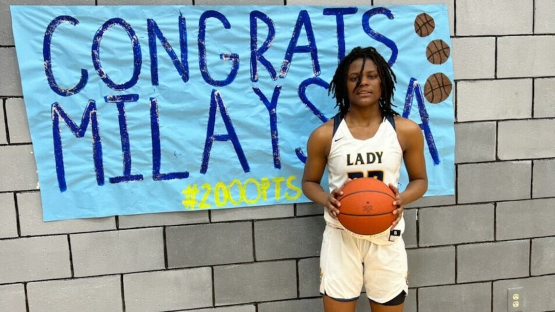 Lexington, Dutch Fork get big region wins. Keenan’s Fulwiley honored for milestone