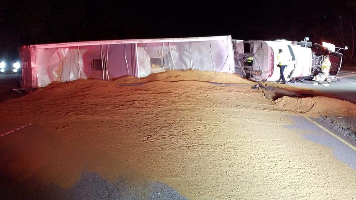 A truck spilling sand has closed a portion of Garners Ferry Road.