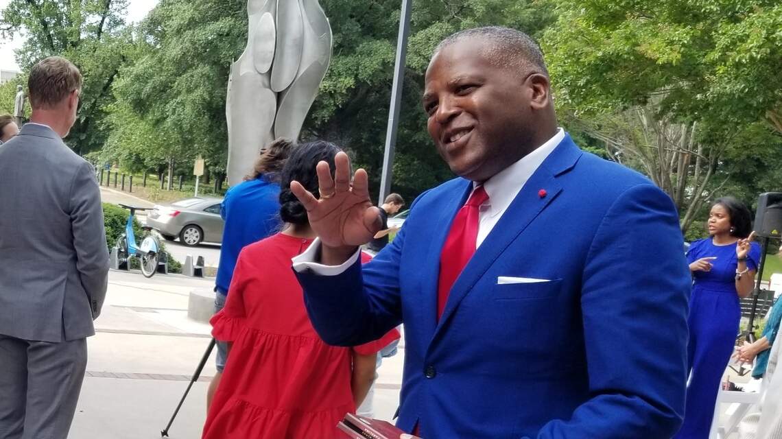 Steve Benjamin endorses Tameika Isaac Devine in Columbia mayoral runoff