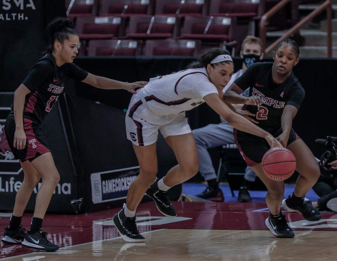 South Carolina Gamecocks forward Victaria Saxton (5) snags the ball from Temple guard Asonah Alexander (2) during the second half of action at the Colonial Life Arena.