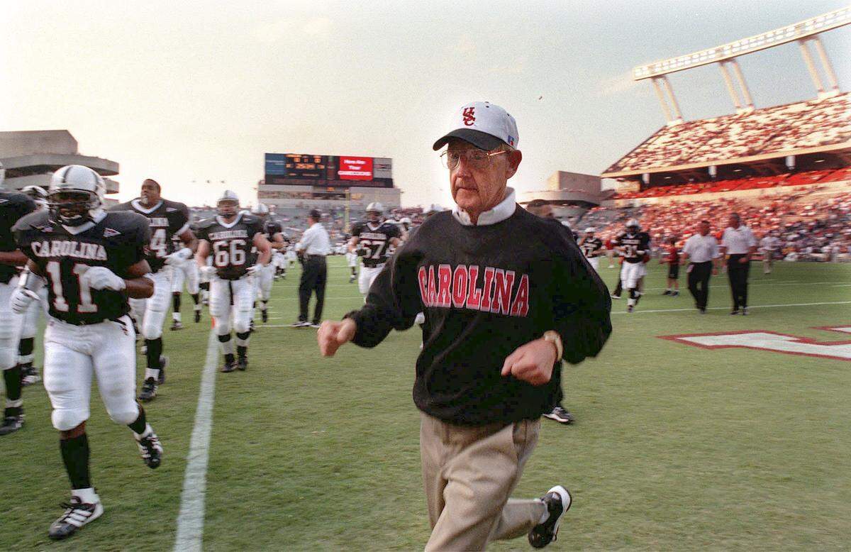 Lou Holtz in first home game at Williams-Brice Stadium on Sept. 18, 1999, against East Carolina.