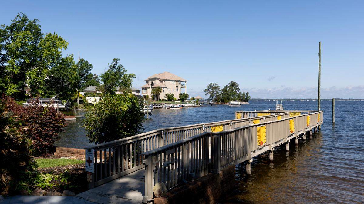 A short-term rental on Lake Murray near Bundrick Island.