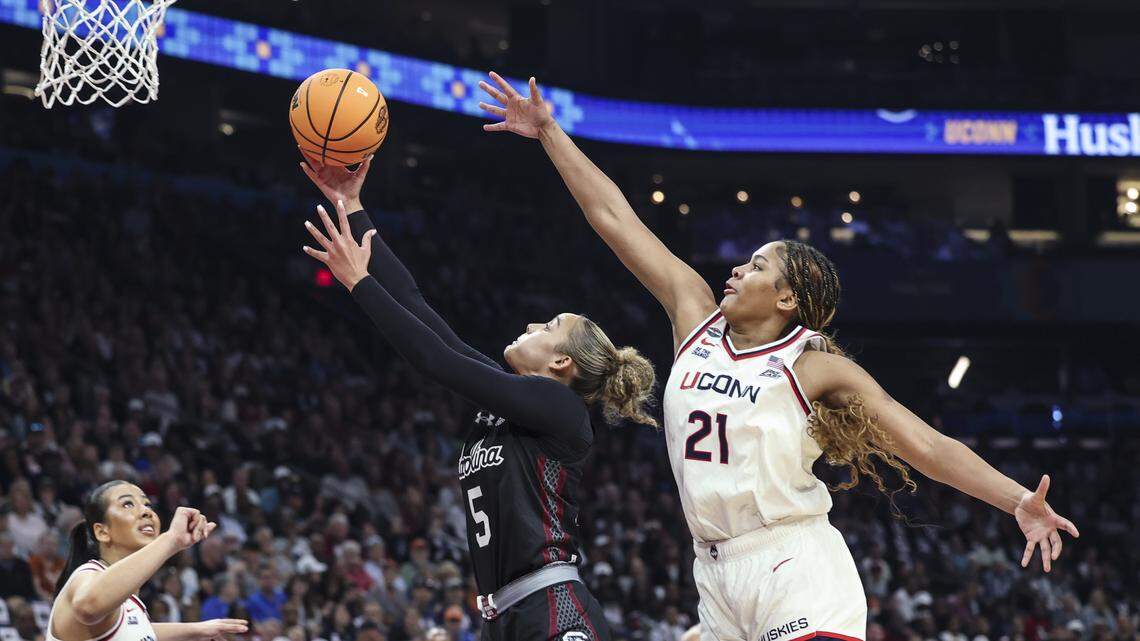 Final Four revenge: South Carolina knocks off No. 1 UConn to reach title game
