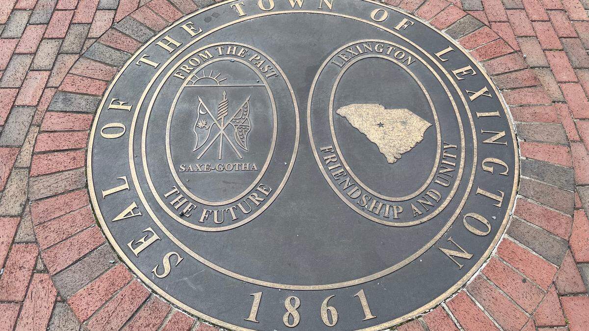 The town seal of Lexington set into the sidewalk of East Main Street in downtown Lexington, SC. 