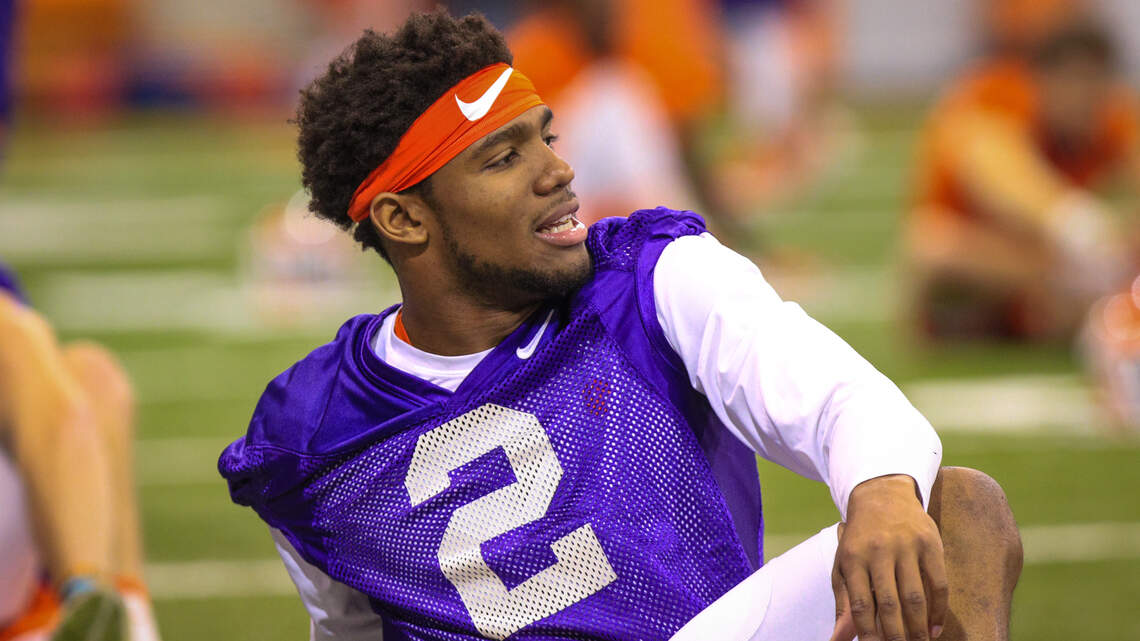 Kelly Bryant planning to stay put at Missouri amid NCAA fallout, source says