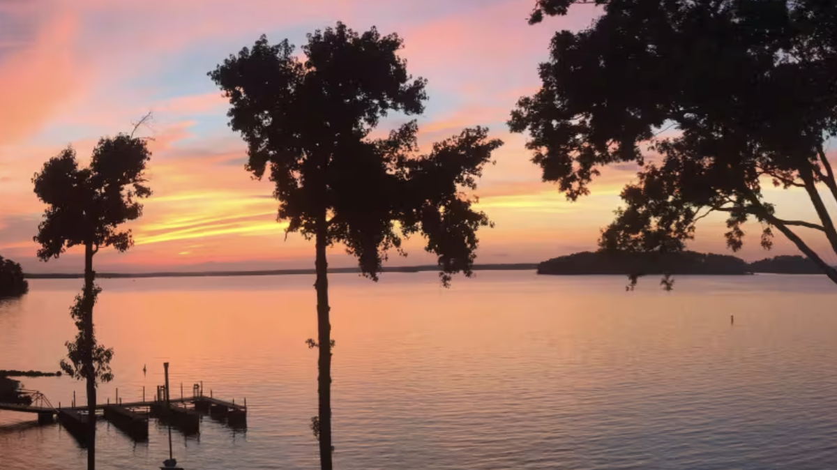 South Carolina has one of the cleanest lakes in the U.S.