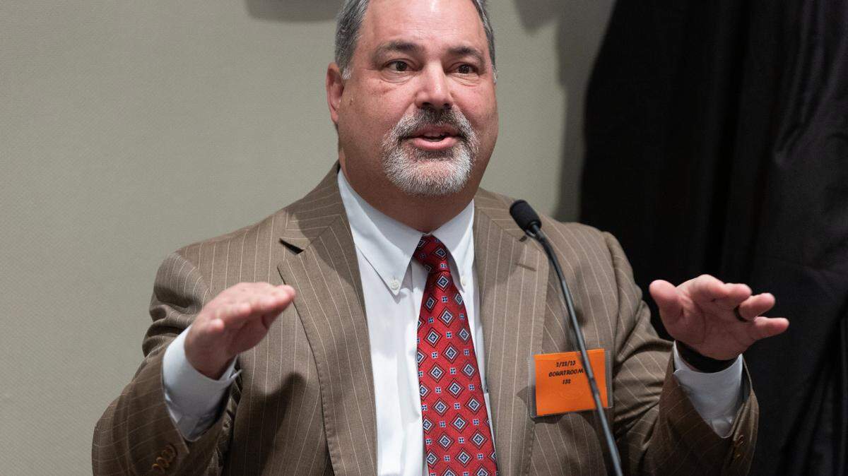 Ex-SC law partner says Alex Murdaugh told inconsistent stories after wife, son’s murders