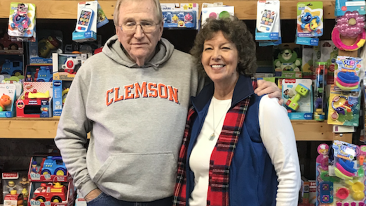 Buddy and Nelle Cox have been gathering and delivering Christmas presents to Upstate children since 1978.