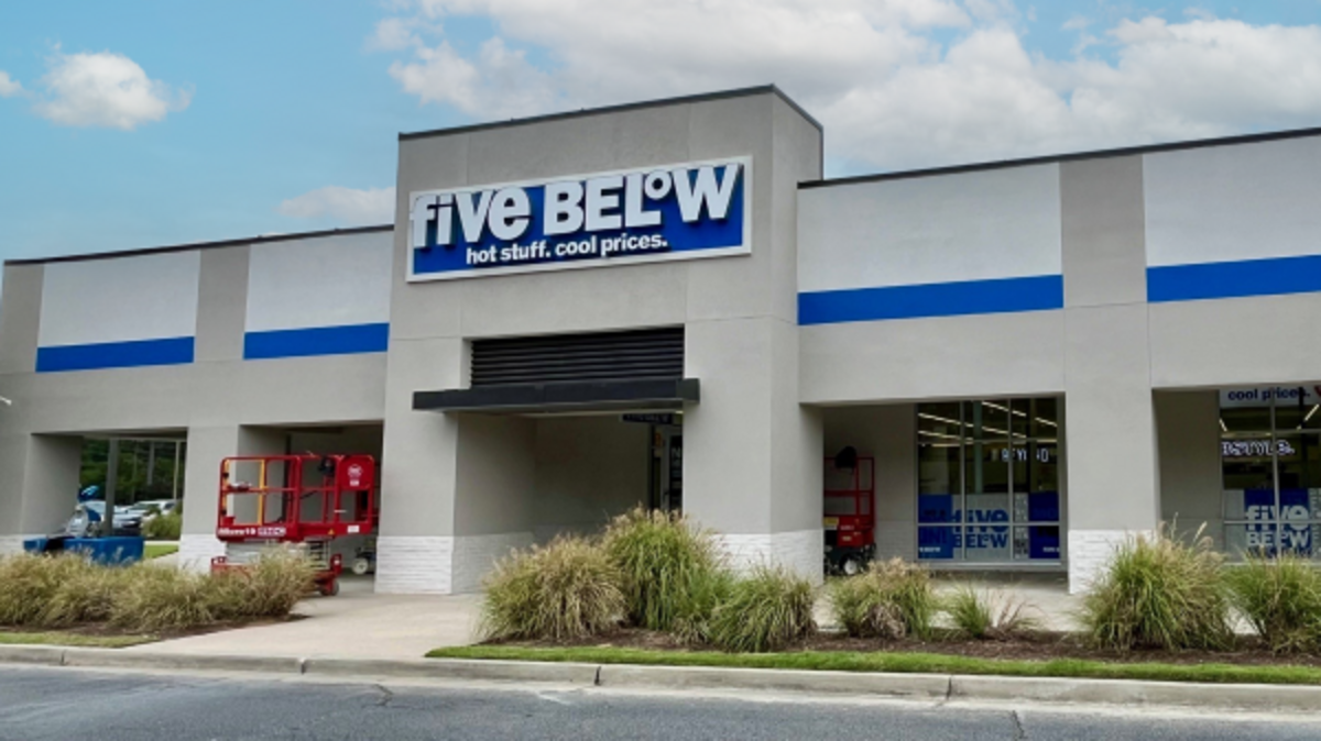 Five Below, a national discount store chain, will open a new store on Oct. 11, 2024 in Cayce’s Parkland Plaza just off Knox Abbott Drive.