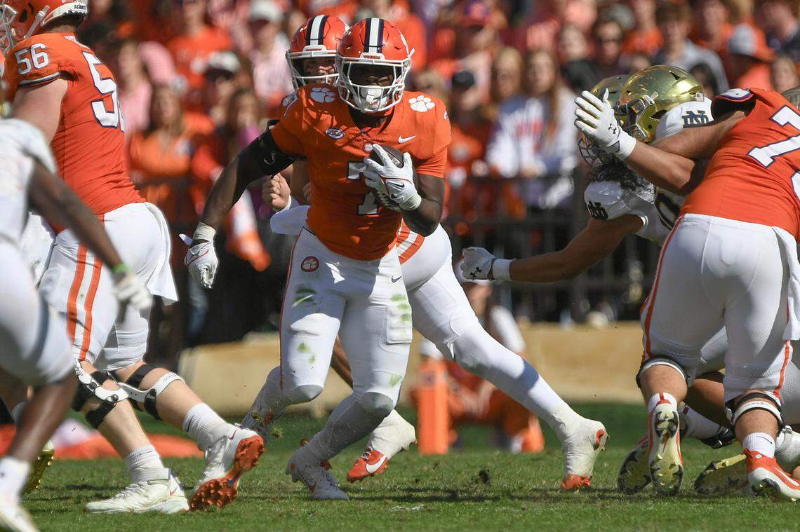 Nov 4, 2023; Clemson, South Carolina, USA; Clemson Tigers running back Phil Mafah (7) runs against the Notre Dame Fighting Irish during the second quarter at Memorial Stadium. Mandatory Credit: Ken Ruinard-USA TODAY Sports