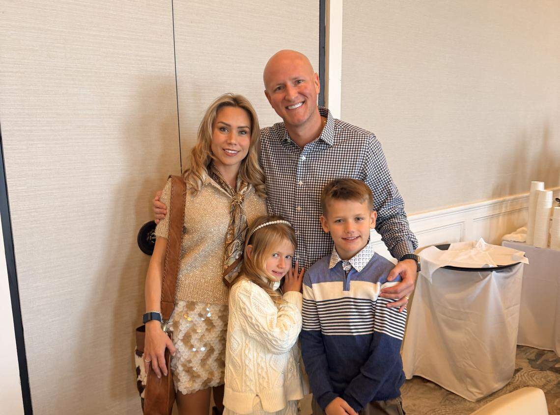 Terrence Oglesby met his wife, Maria, while playing overseas basketball in Sweden. They were married in 2015 and have two kids: Son Damon, 9, and daughter Harper, 8.