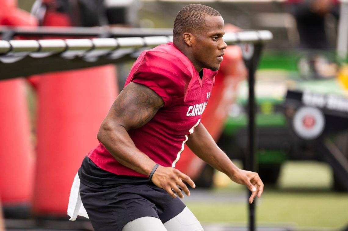 South Carolina’s MarShawn Lloyd practices football on Thursday, August 18, 2022.