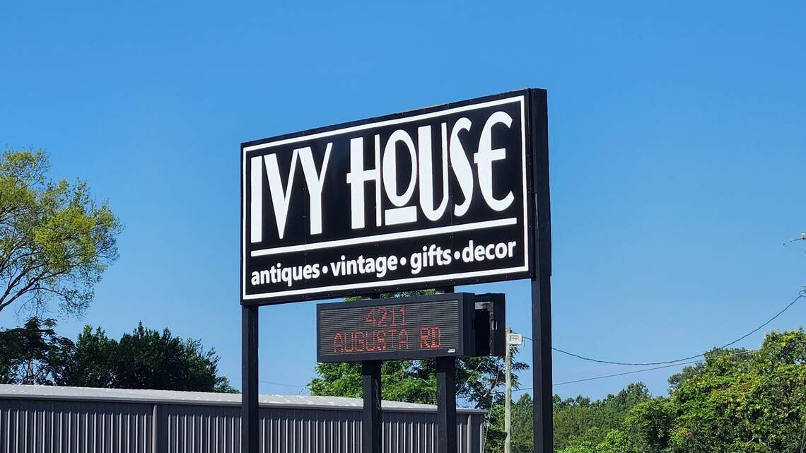 Best HD Pictures about  Ivy House Antique Mall  with No AI Images