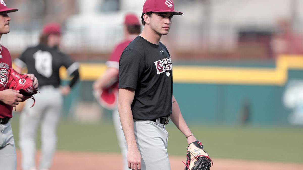 South Carolina baseball’s Eli Jerzembeck practices at Founders Park ahead of the 2023 season.
