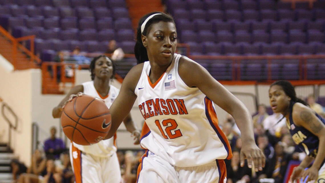 Former Clemson women’s basketball player dies at 33. Program mourns loss