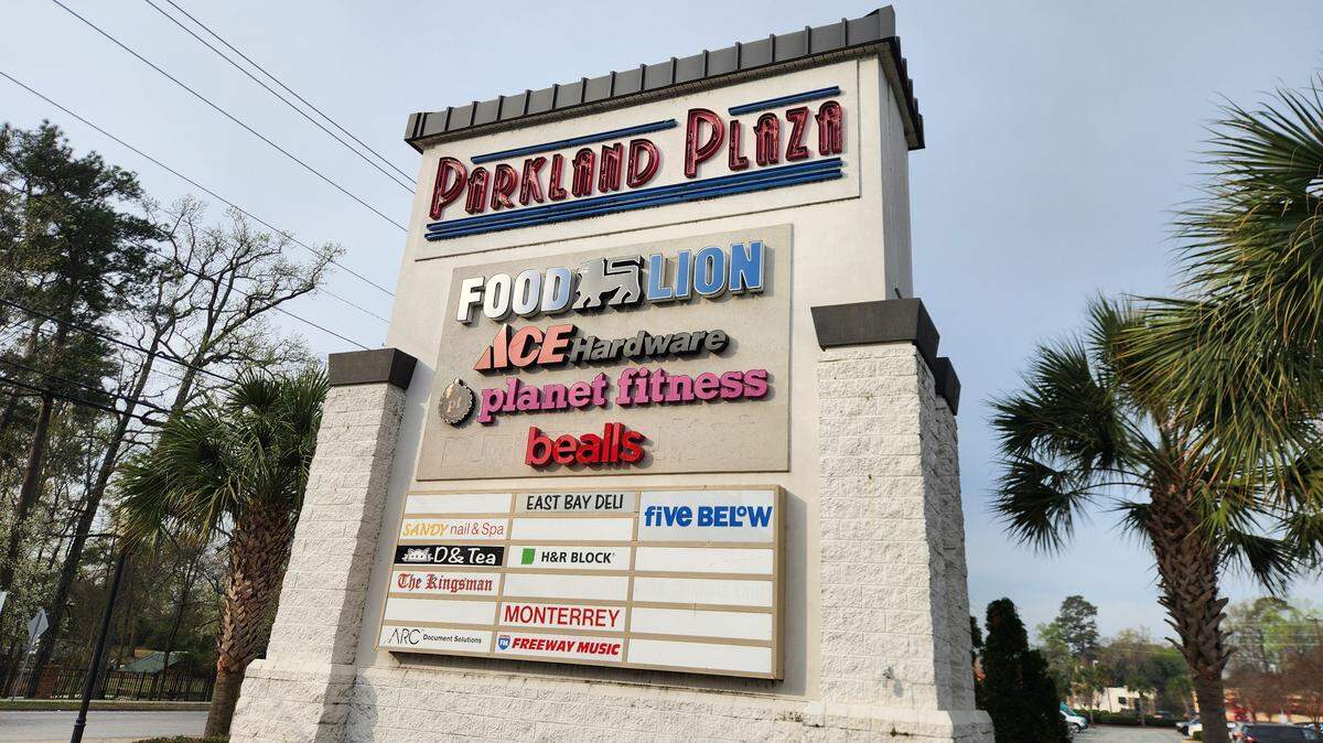 Parkland Plaza shopping center on Knox Abbott Drive in Cayce, SC.