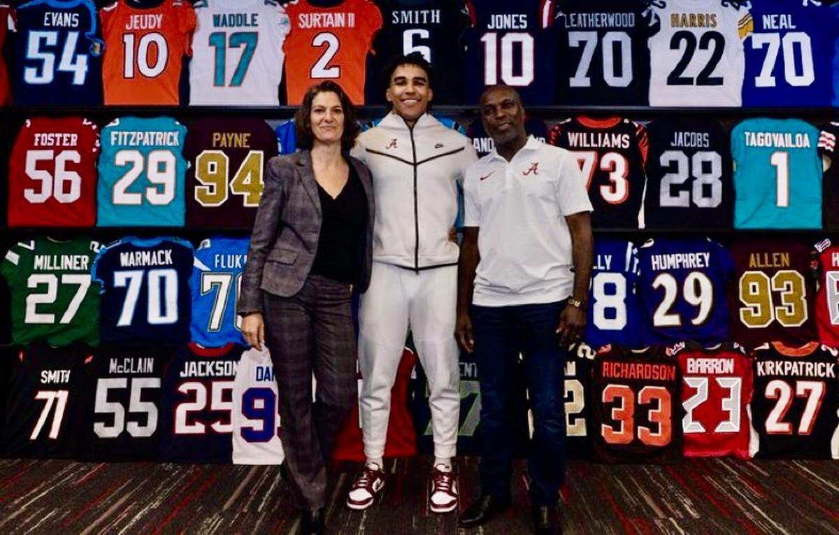 New South Carolina LB Justin Okoronkwo (Center) on a trip to Alabama with his mother, Dorothee Donath-Okoronkwo (Left) and his father Innocent Okoronkwo (Right).