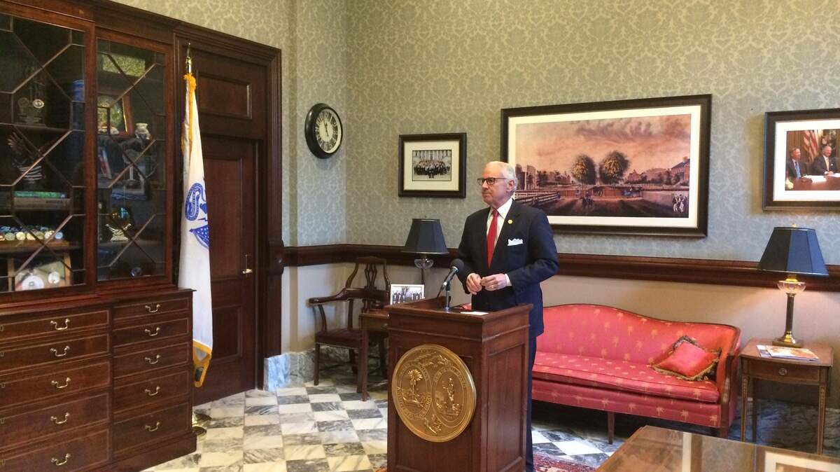 SC Gov. Henry McMaster, during a press conference Monday, Aug. 20, 2018, accused Santee Cooper of acting illegally in canceling its scheduled Monday board meeting, calling it “a shameful attempt to thwart efforts to increase accountability and transparency.”