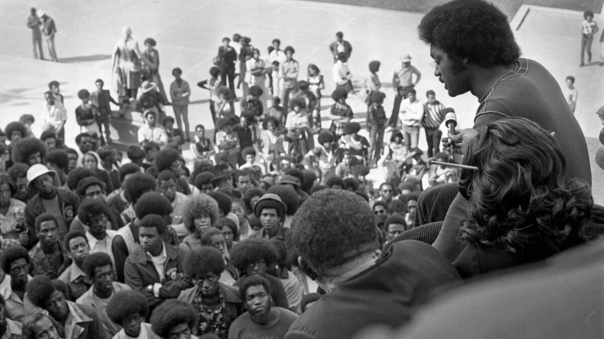 Rev. Jesse Jackson speaks before a group of African-American protesters at the South Carolina State House. The group, led by Jackson, James L. Felder and John Roy Harper II, hope to persuade Gov. West to reject a new voting district reapportionment plan. 10-22-1973