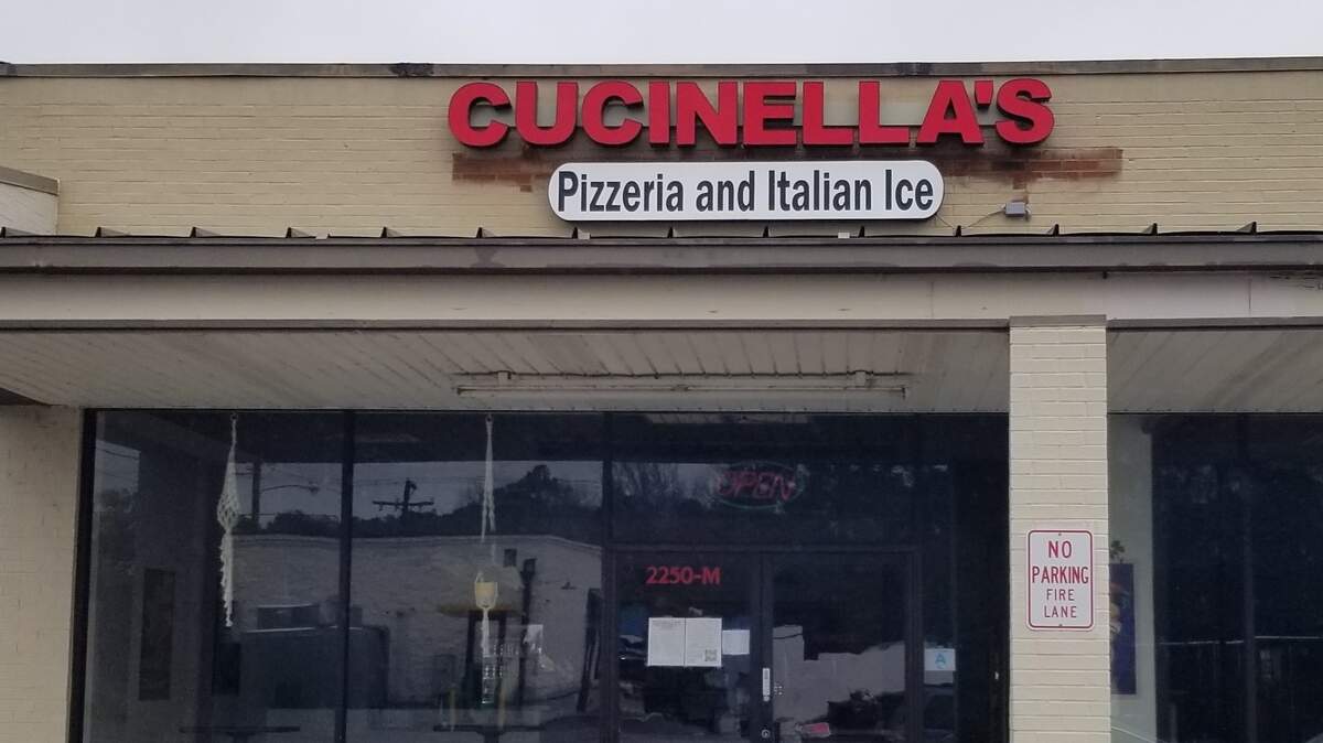 Cucinella’s Pizzeria and Italian Ice has opened in the shopping center at 2250 Sunset Blvd. in West Columbia.