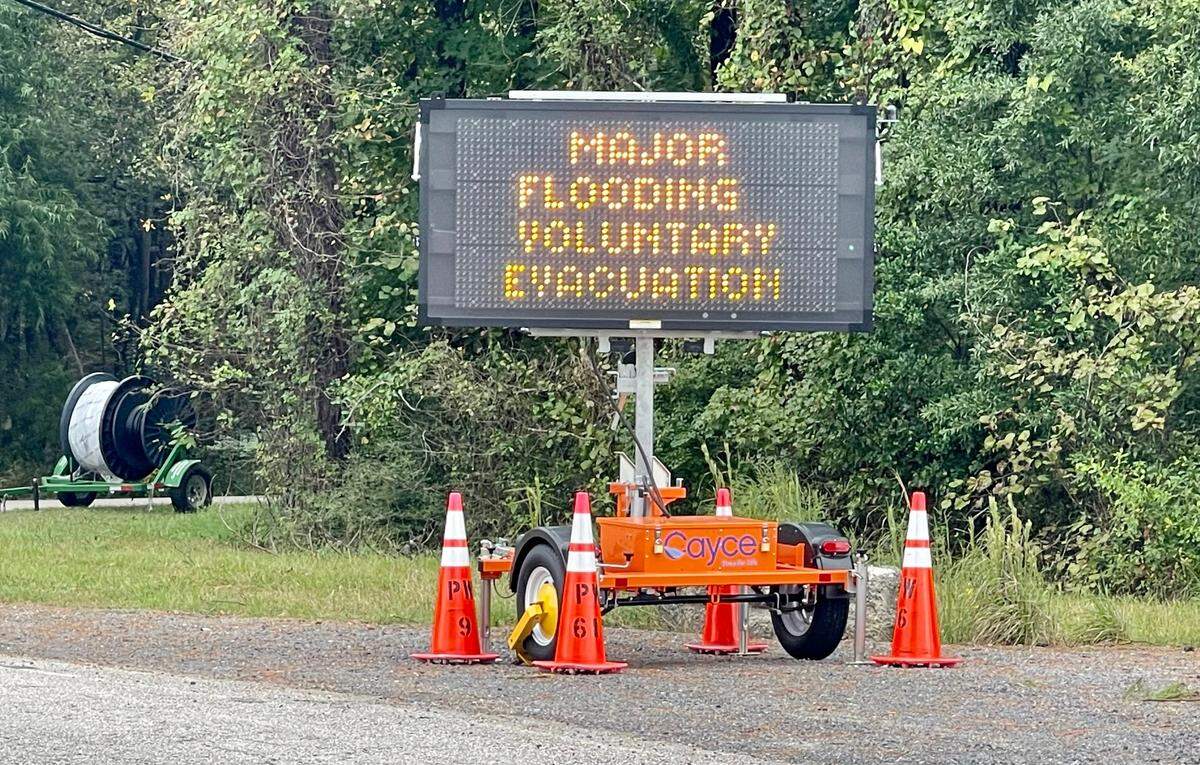 Cayce officials urged residents who live along the Congaree River to evacute on Sunday, Sept. 29, 2024. The river rose because of rain dumped by Hurricane Helene.