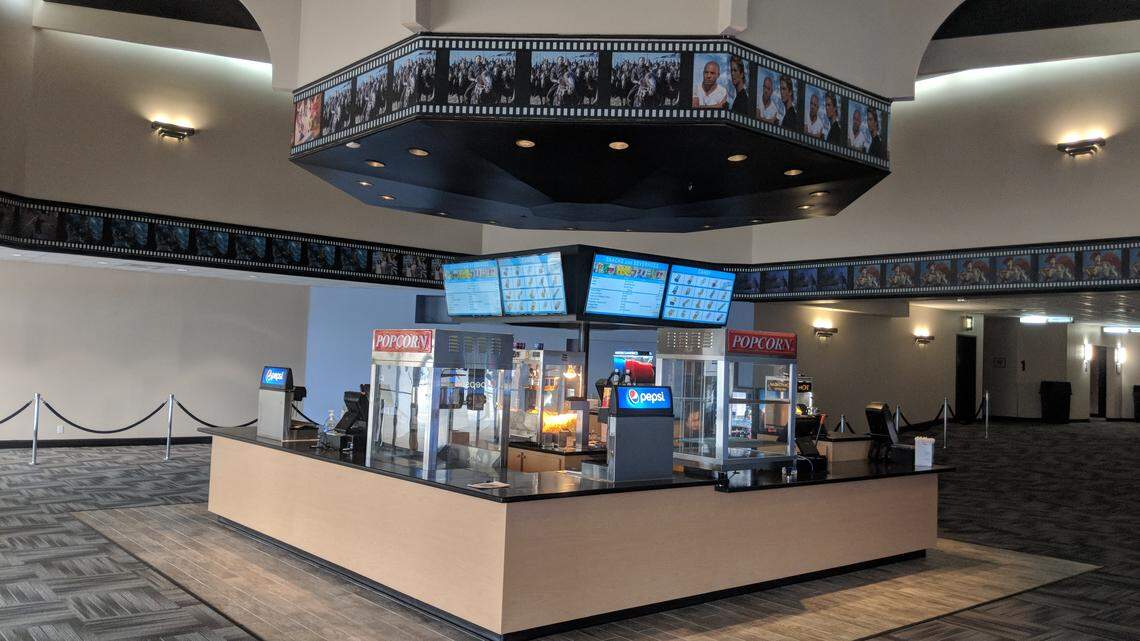 Spotlight Capital 8 cinema