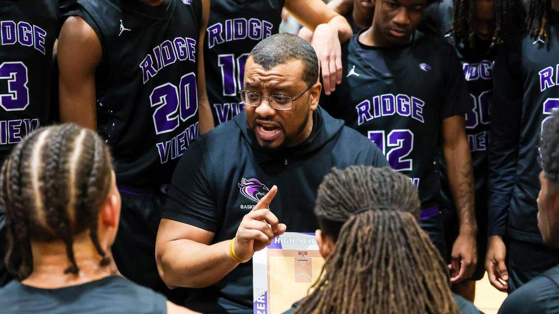 Ridge View defeats Dorman in playoff battle of marquee SC basketball programs