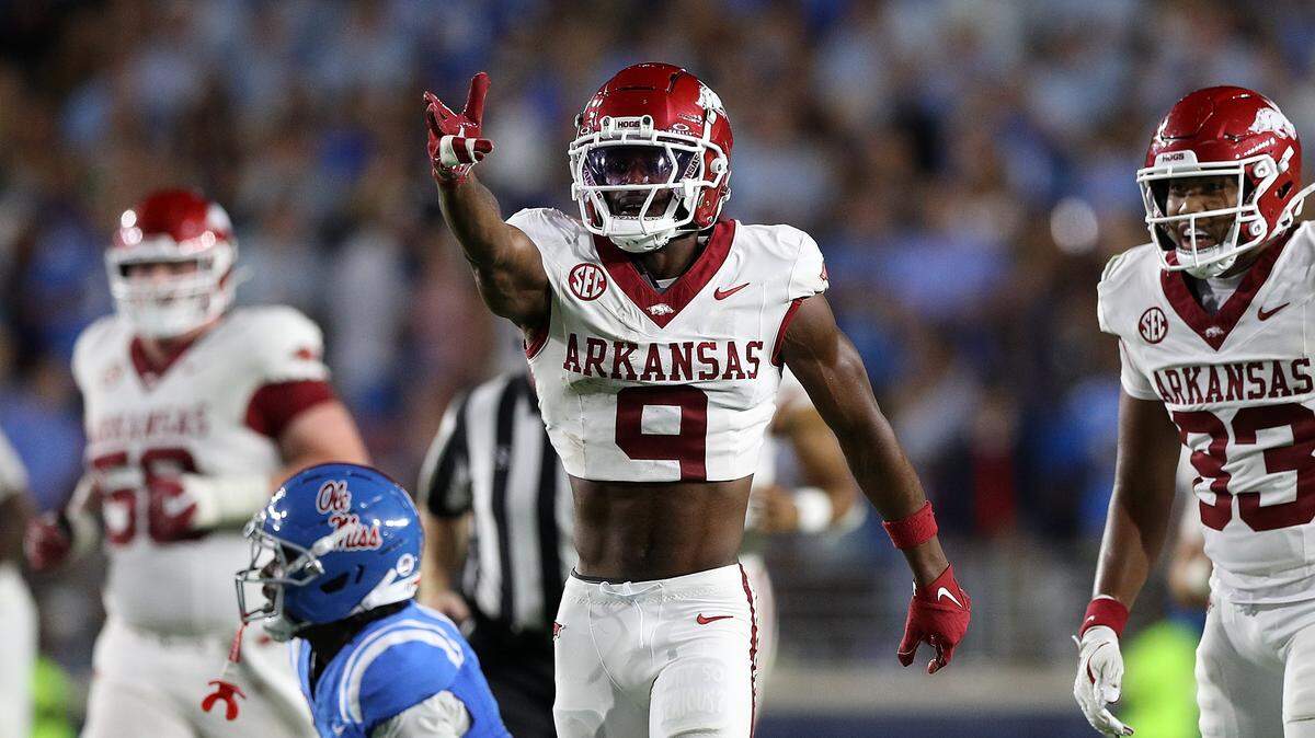 Former South Carolina wide receiver O’Mega Blake is now a starting receiver at Arkansas (after a 2024 stop at Charlotte). He’s among the USC transfers who’ve found the most success at new colleges.