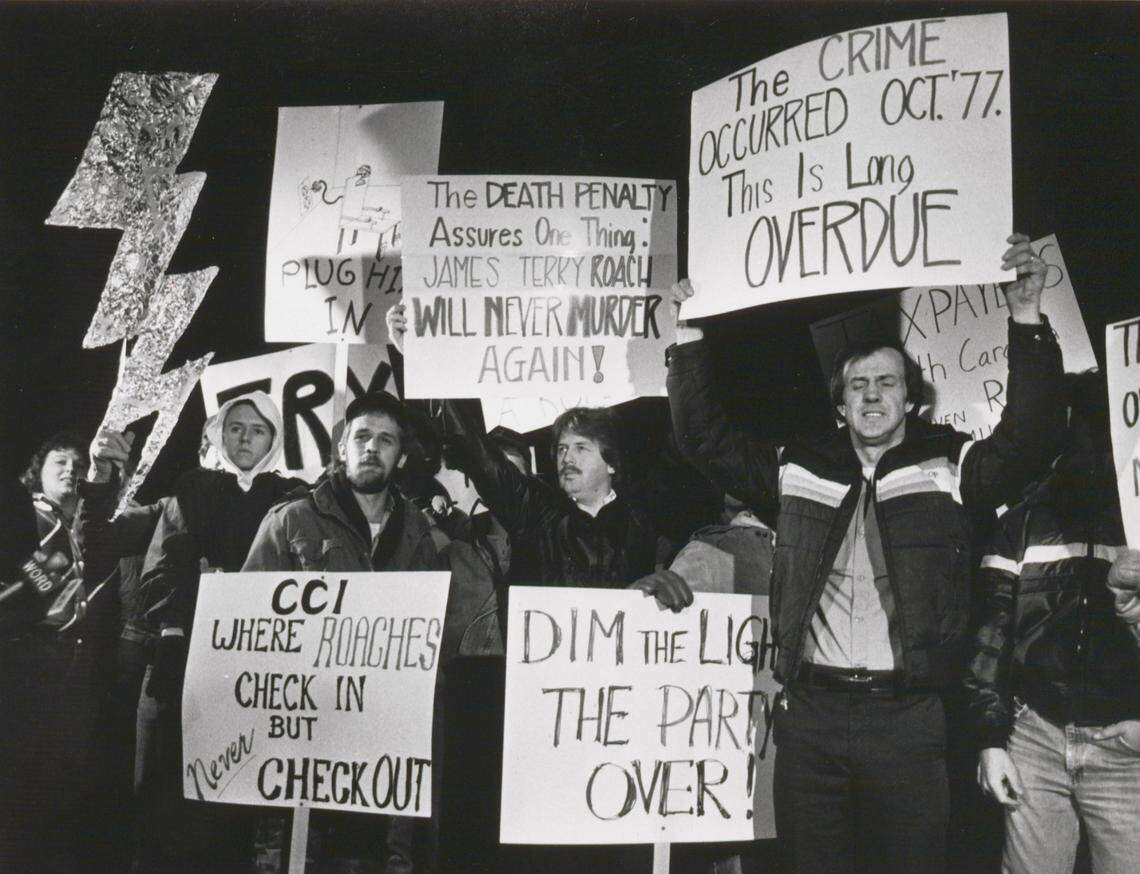 Supporters of the death penalty rallied before Terry Roach was executed on Jan. 10, 1986.