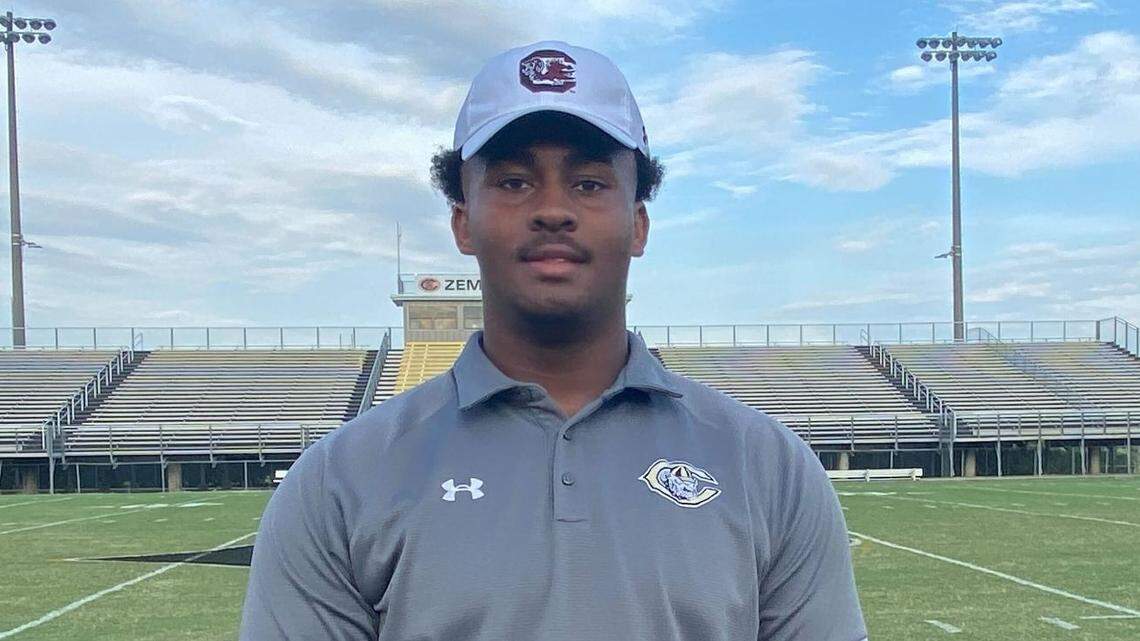 Camden defensive lineman Xzavier McLeod commits to South Carolina’s 2023 recruiting class on Thursday, August 18, 2022.