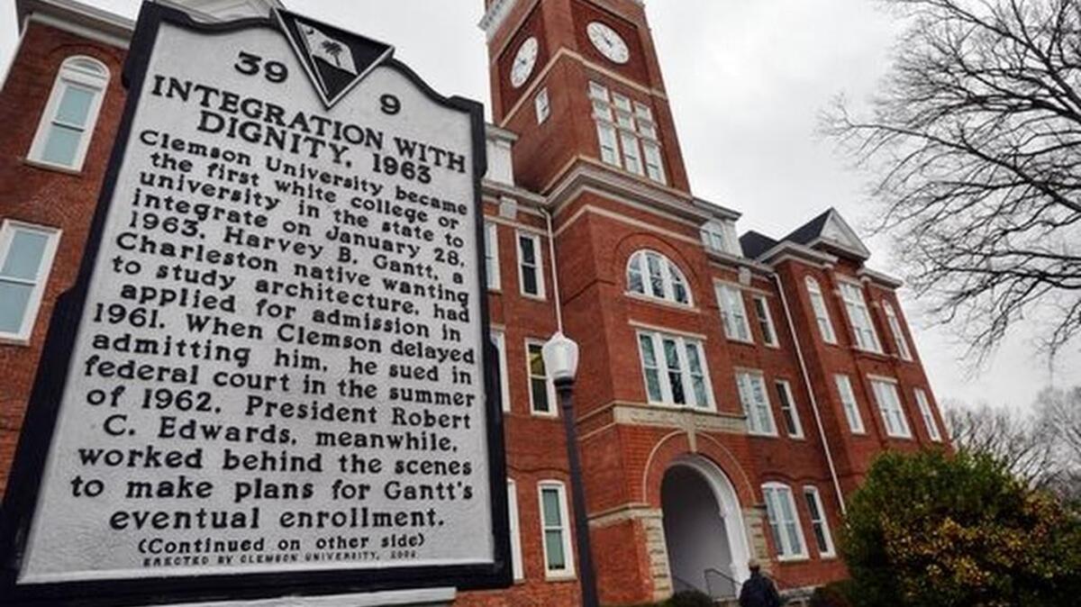 
Clemson University’s Tillman Hall 
