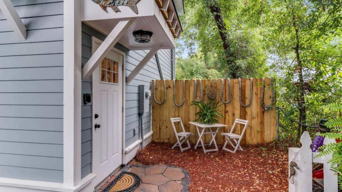 Guests planning a trip to this Old Village apartment will have the best Airbnb host in South Carolina, officials said.