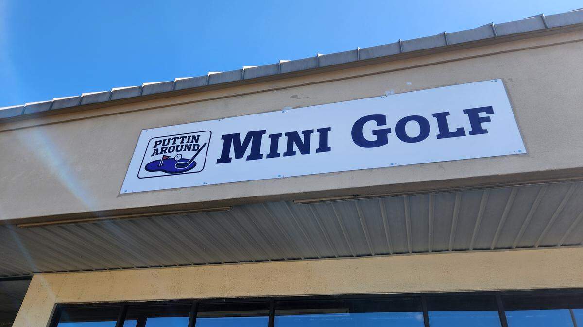 Puttin’ Around, an indoor mini-golf spot, is planned for 326 St. Andrews Road in Columbia.