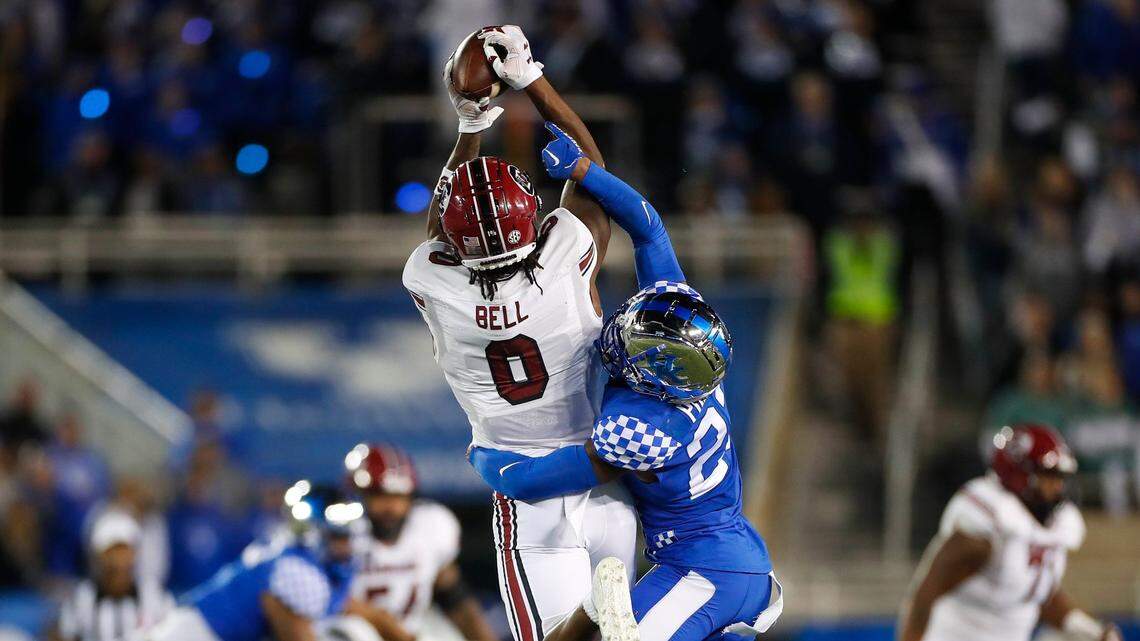 South Carolina Gamecocks tight end Jaheim Bell (0) catches a pass against the Kentucky Wildcats during the game at Kroger Field in Lexington, Ky., Saturday, October 8, 2022.