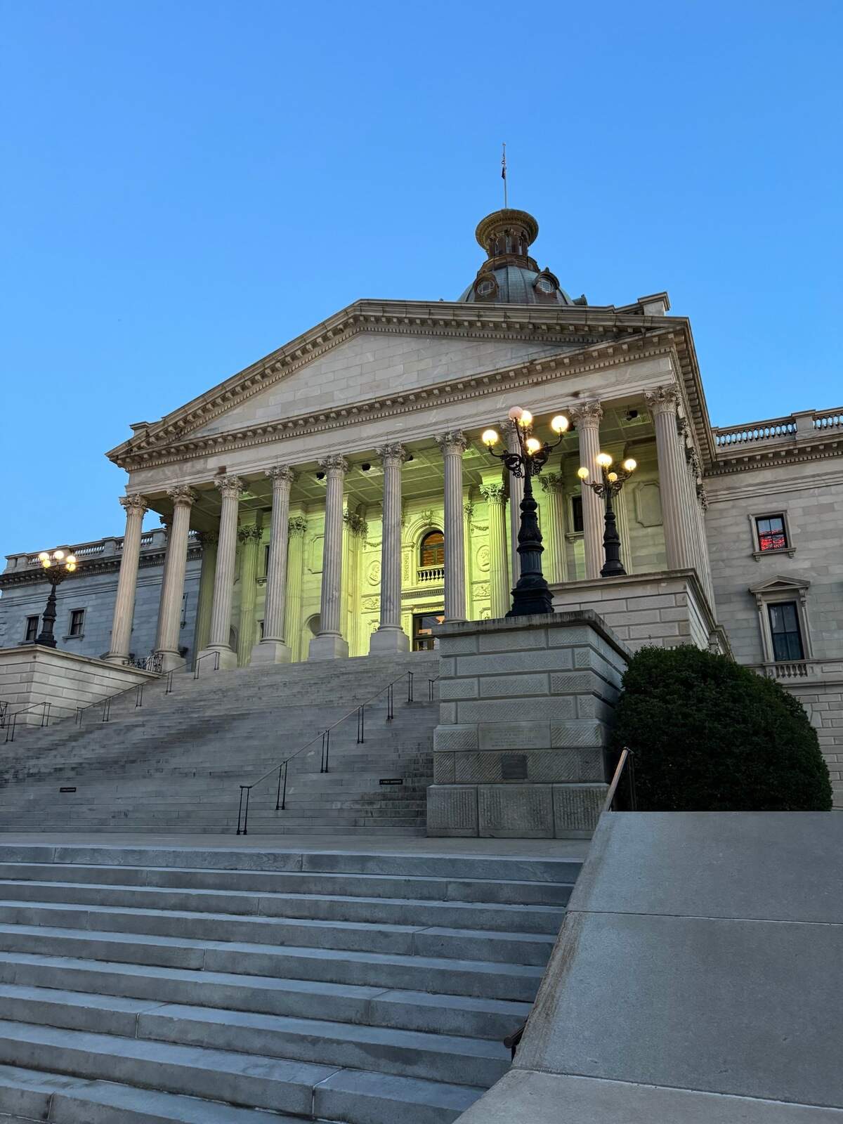 An image of the South Carolina State House
