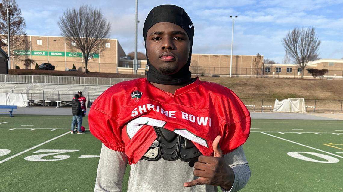 South Carolina freshman EDGE Jaquavious Dodd is a four-star prospect from Eastside High in Taylors, SC.