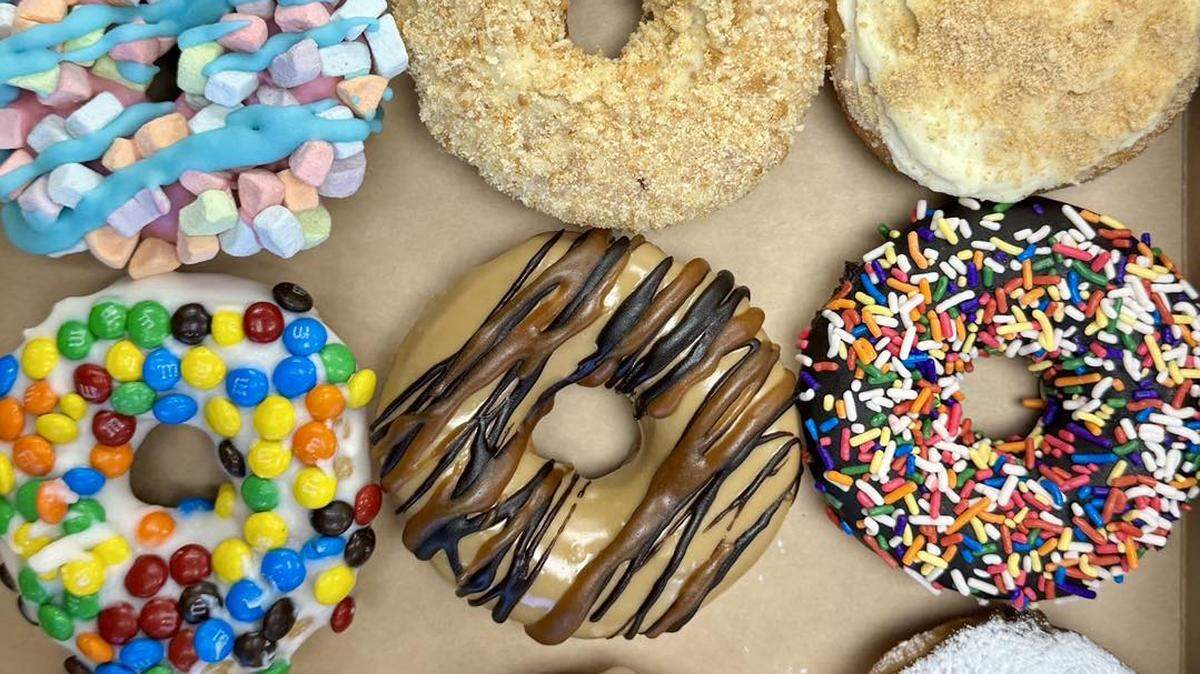 The Dear Donut in Lugoff announced on social media that it will close its doors. The last day is slated to be Nov. 15, 2025.