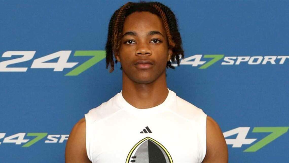 New coach James Coley quickly has South Carolina in Top 2 with speedy 2025 receiver