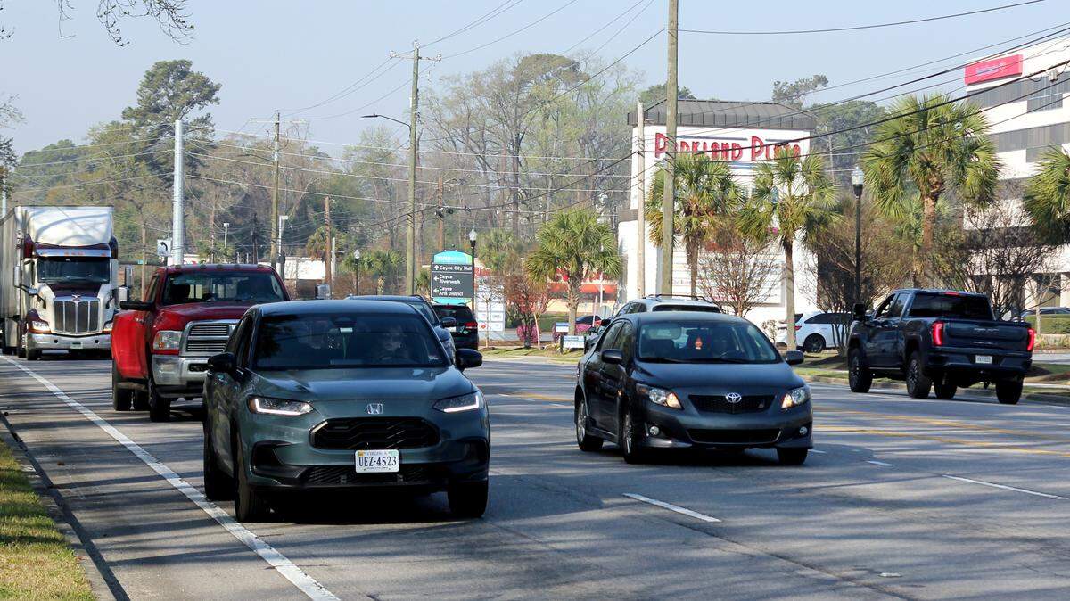 After Lexington County canceled an agreement in place for more than four decades to maintain roads in its cities and towns, debate has ignited over who should control the county’s road funds.
